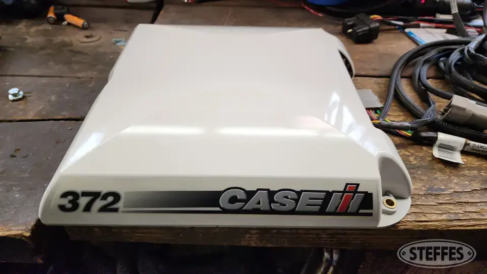 2020 Case-IH 372 GP