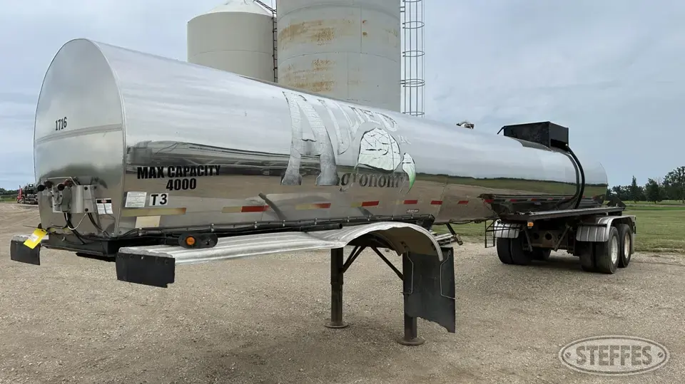 1991 Fruehauf Tank Trailer