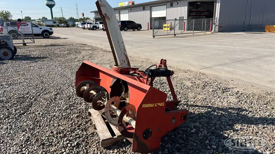 Buhler Farm King 840 snowblower 3 Pt. Snowblower