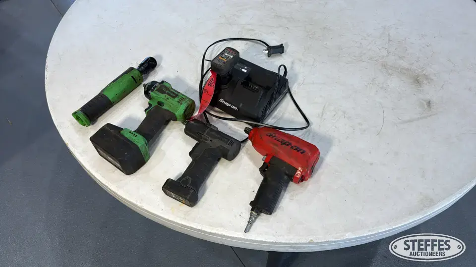 Snap-on battery power pack General Tools and Shop Supply