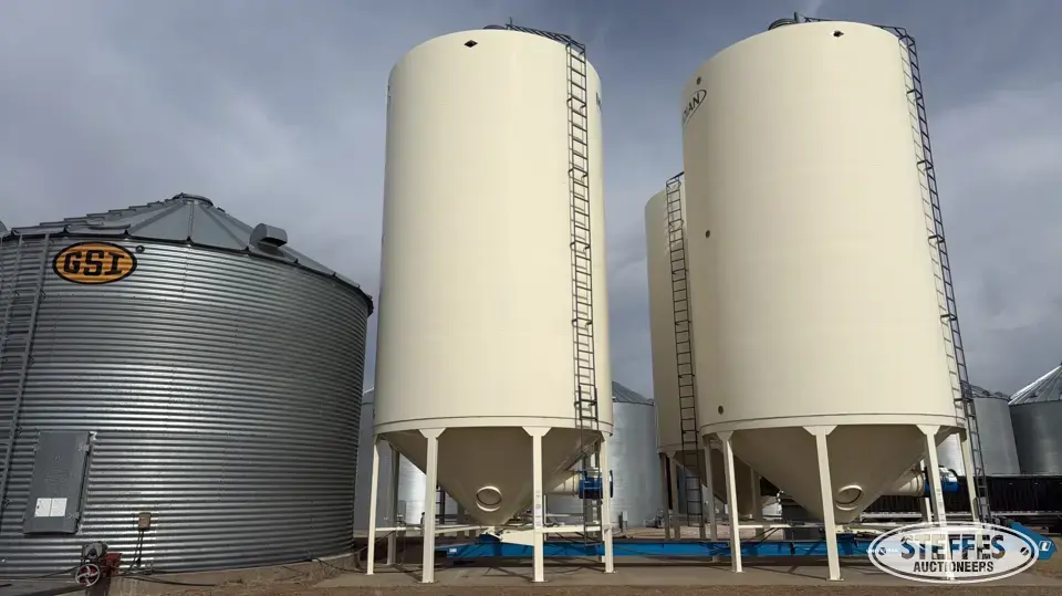 Meridian M1625 Hopper Bin