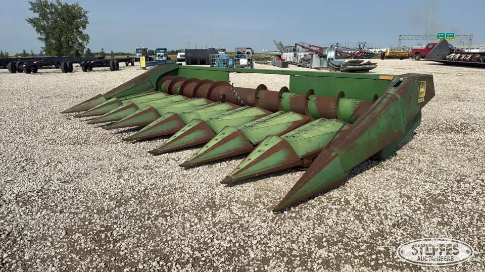 John Deere 853 All Crop Head