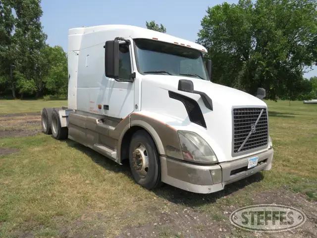 2007 Volvo VNL