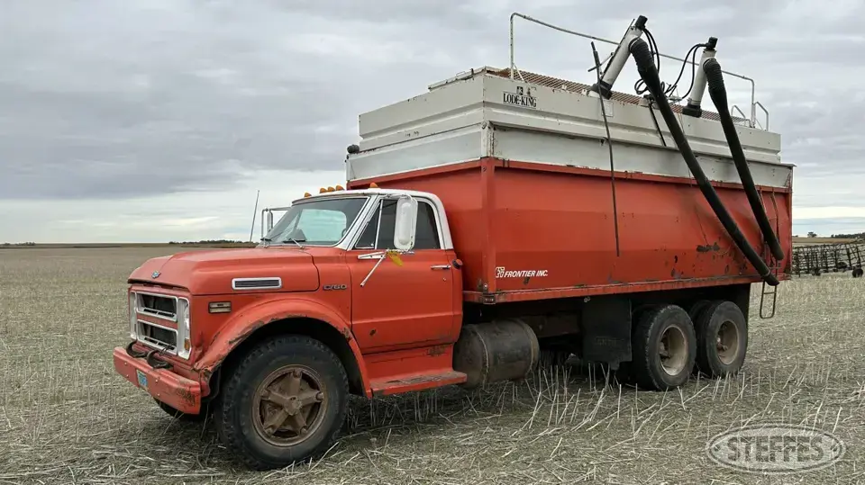 1972 Chevrolet C60 Tender Truck