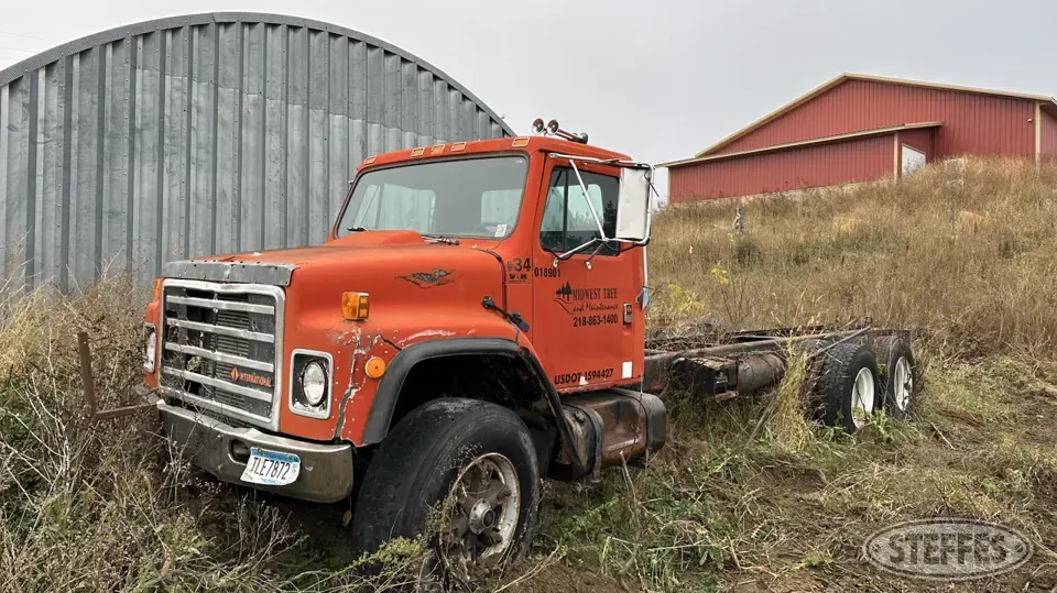 1989 International Flatbed Truck