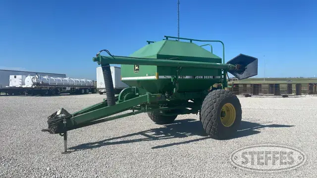 John Deere 787