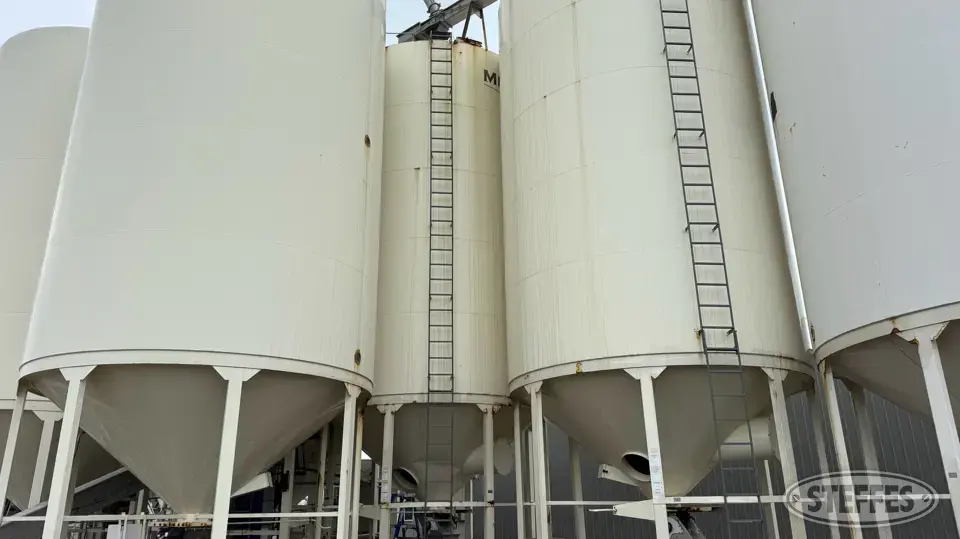 Meridian M1625 Hopper Bin