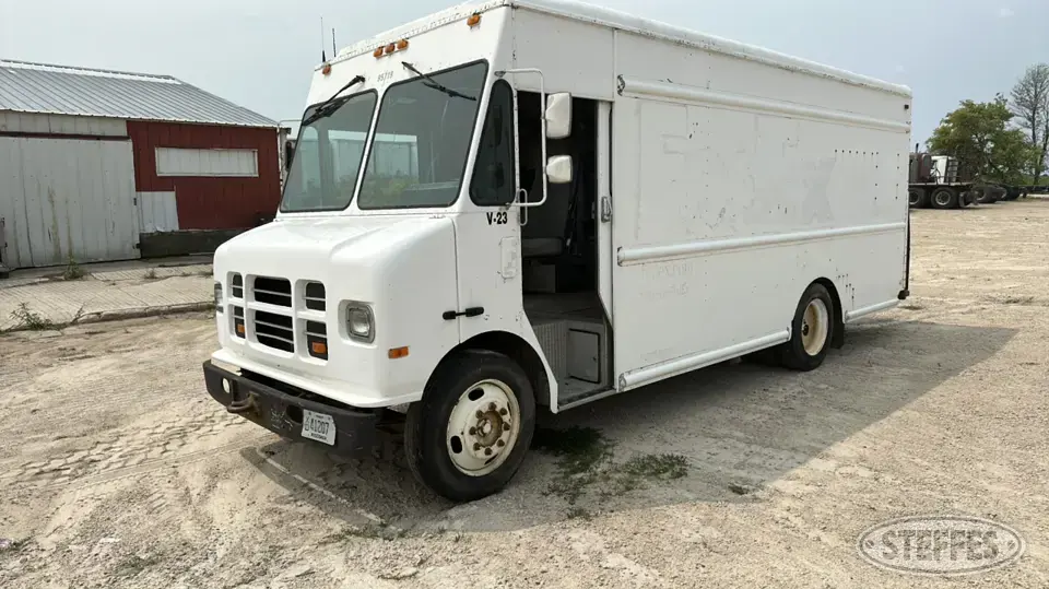 1999 International Van Truck