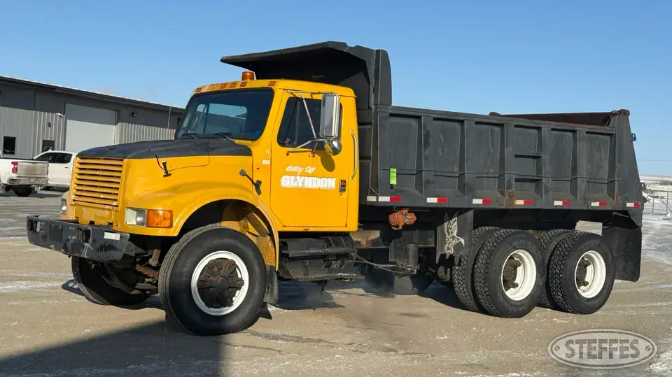 1990 International 4900 Dump Truck