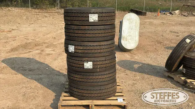 (6) Hankook 235/75R17.5 tires