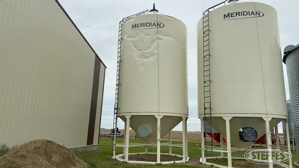 Meridian M1620 Hopper Bin