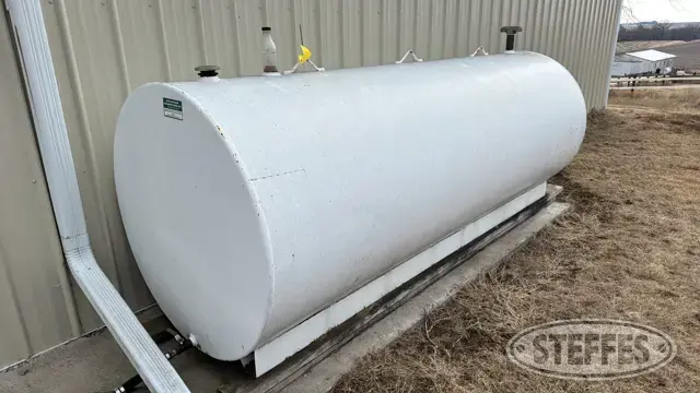 1,000 Gal. Fuel Tank
