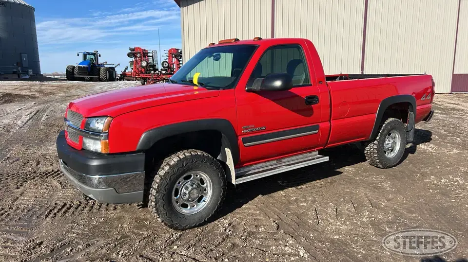 2003 Chevrolet Silverado 2500HD 3 Quarter Ton Pickup