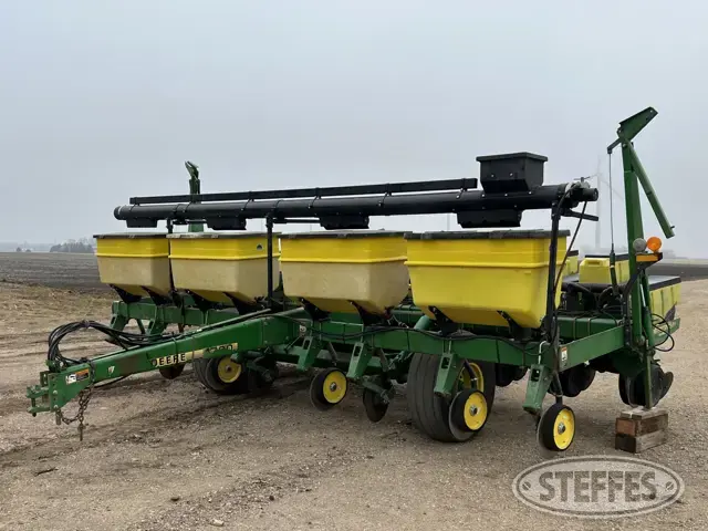 1998 John Deere 1780