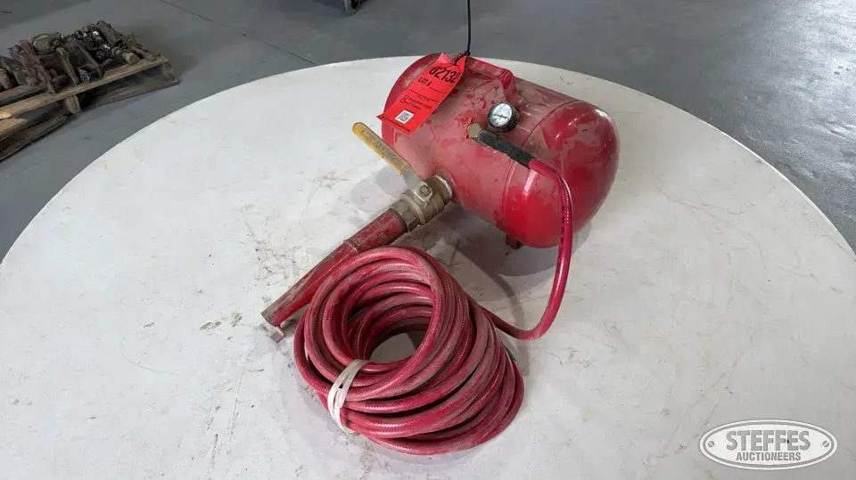 Portable bead blaster General Tools and Shop Supply