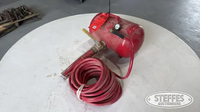 Portable bead blaster