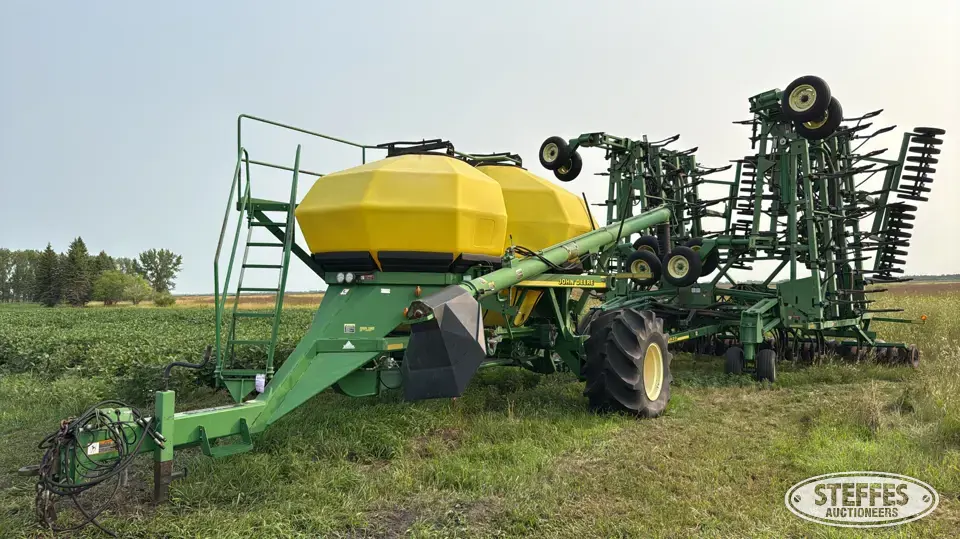 1999 John Deere 1820 Air Drills and Air Seeder