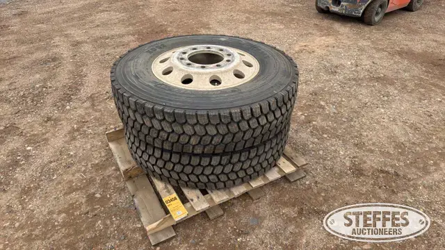 (2) Michelin X 11R24.5 tires