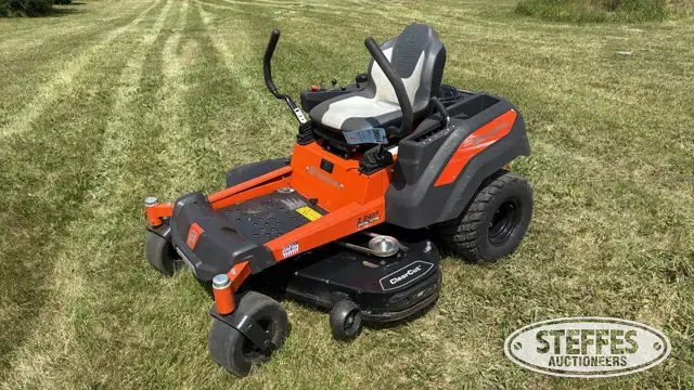 2023 Husqvarna Z248F