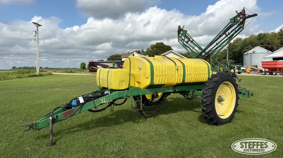 Sprayer Specialties Pull-Type Sprayer