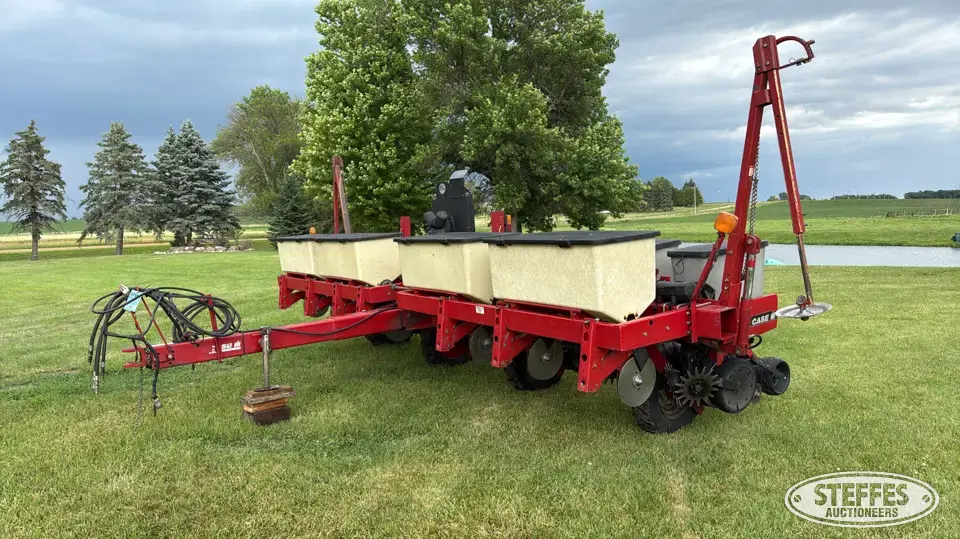 2002 Case IH 1200 Less Than 12 Row Planter