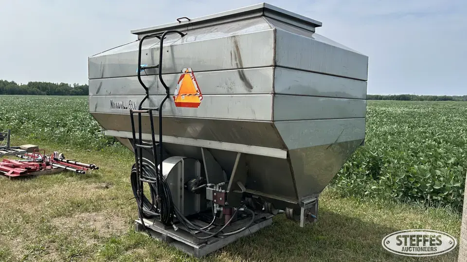 Ag Systems Nitrotill 6500 SS tank Dry Applicator