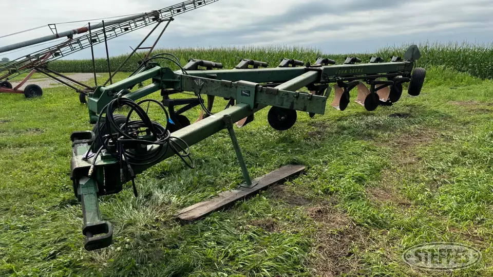 John Deere 2800 Cable Plow