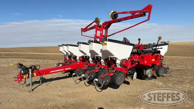 2014 Massey Ferguson 9200