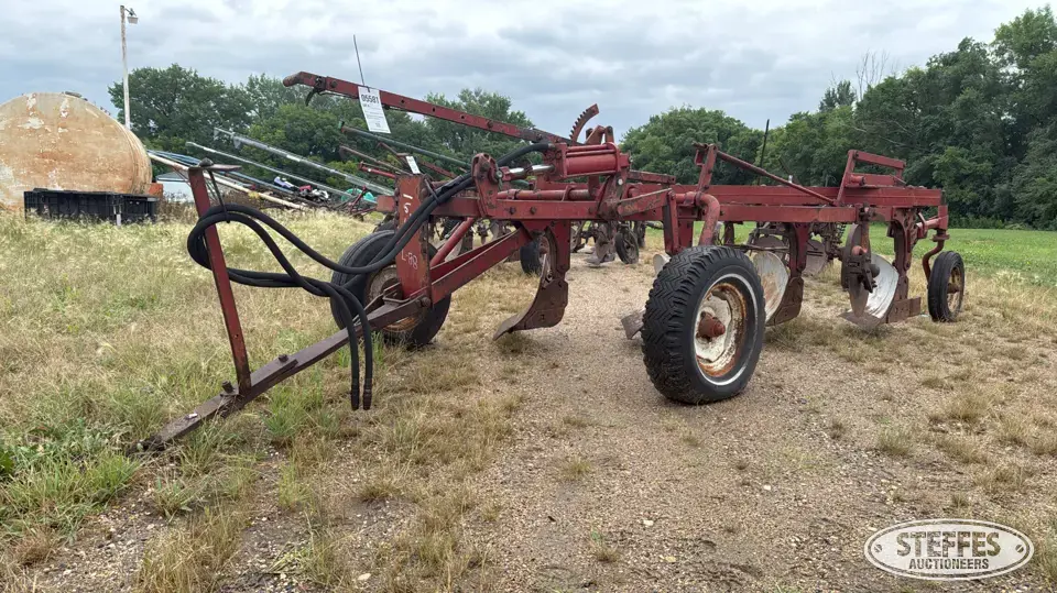 International 70 Plow