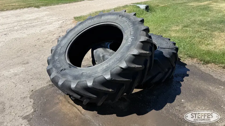 (2) Michelin 480/70R34 tires Tractor-Implement Tire