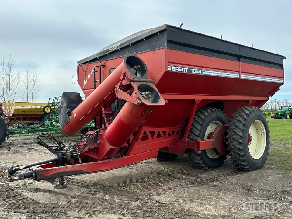 1999 Brent 1084 Grain Cart