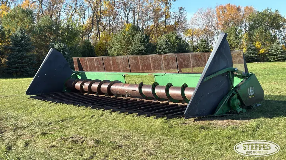 John Deere 930 Sunflower Head
