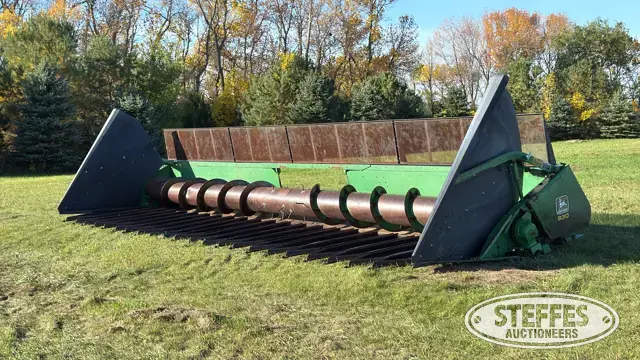 John Deere 930
