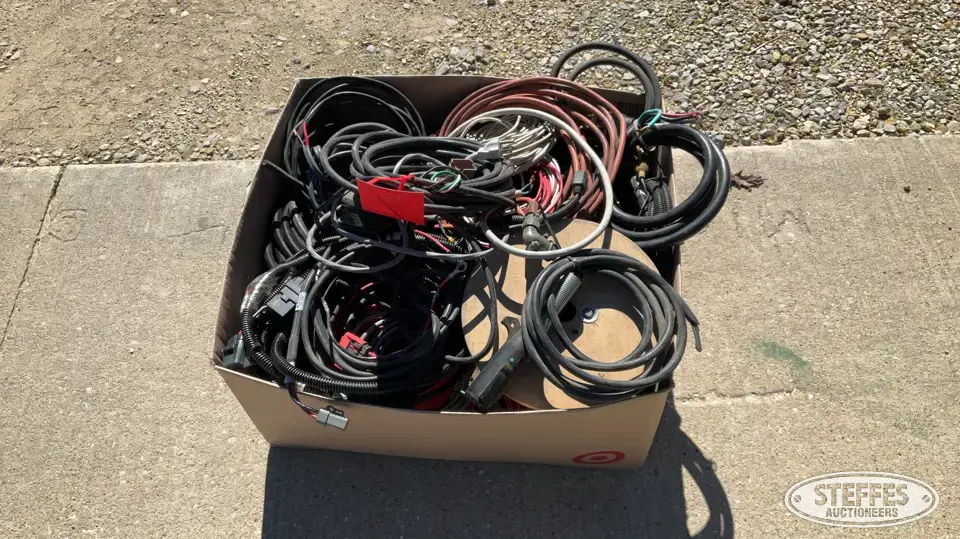 Wire harnesses Farm Support Item