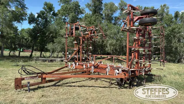 Wil-Rich field cultivator