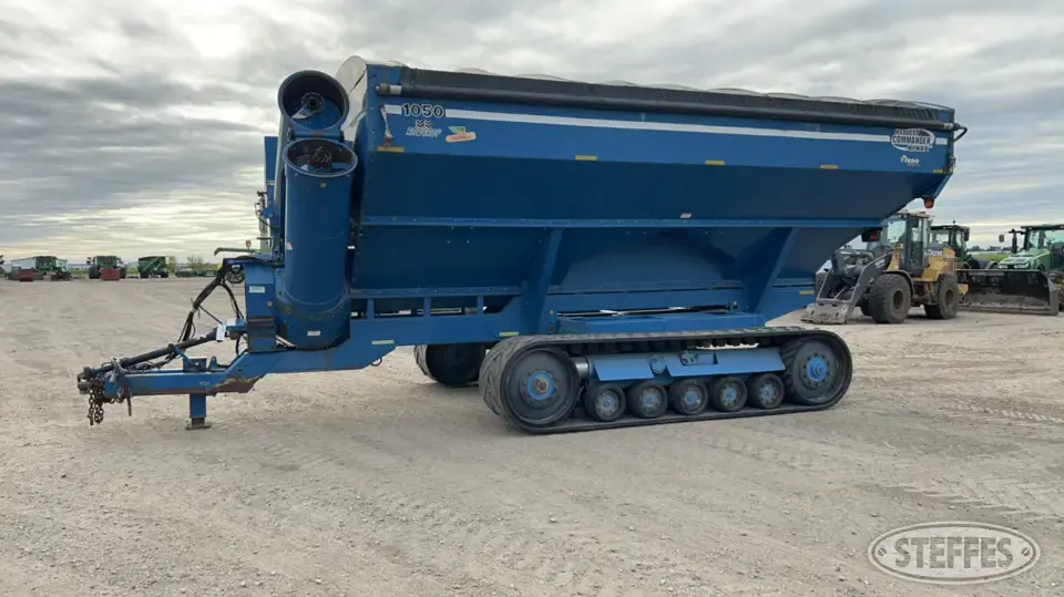 2004 Kinze 1050 Grain Cart