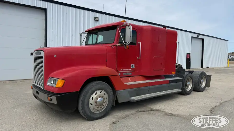 1994 Freightliner FLD120 Conventional Truck with Sleeper