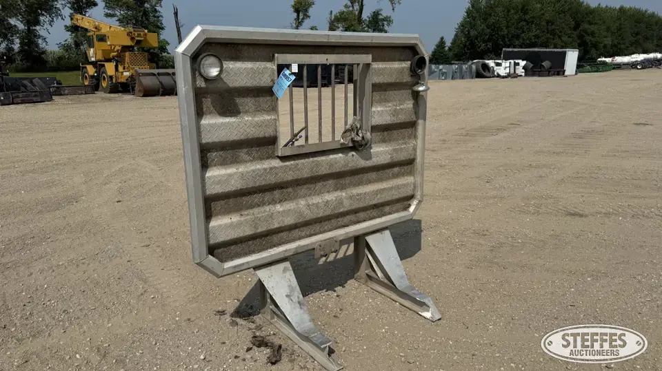 ProTech headache rack Truck-Trailer Part
