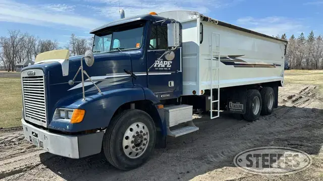 1998 Freightliner FLD112