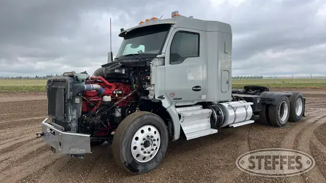 2021 Kenworth T880