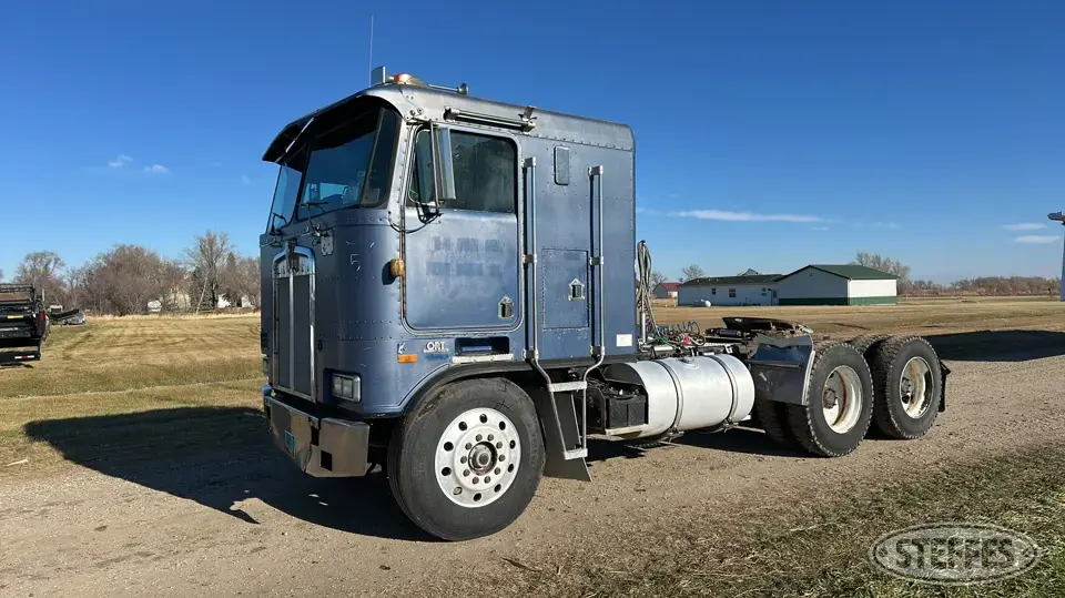 1988 Kenworth 100E Cabover Truck with Sleeper