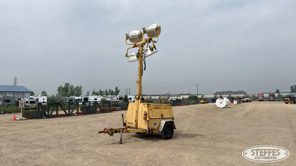 Almand MAXI-LITE III LD 30.3 CE Light Tower