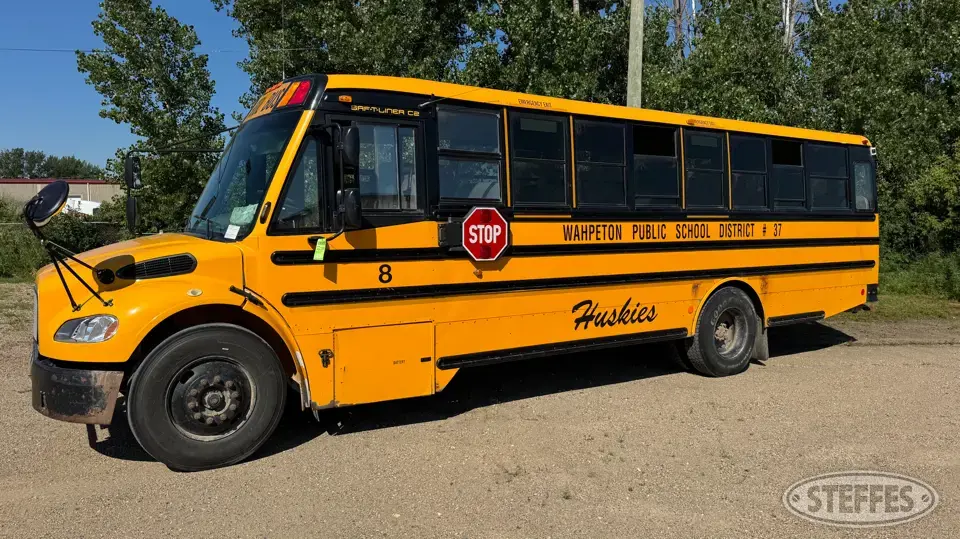 2010 Freightliner Bus