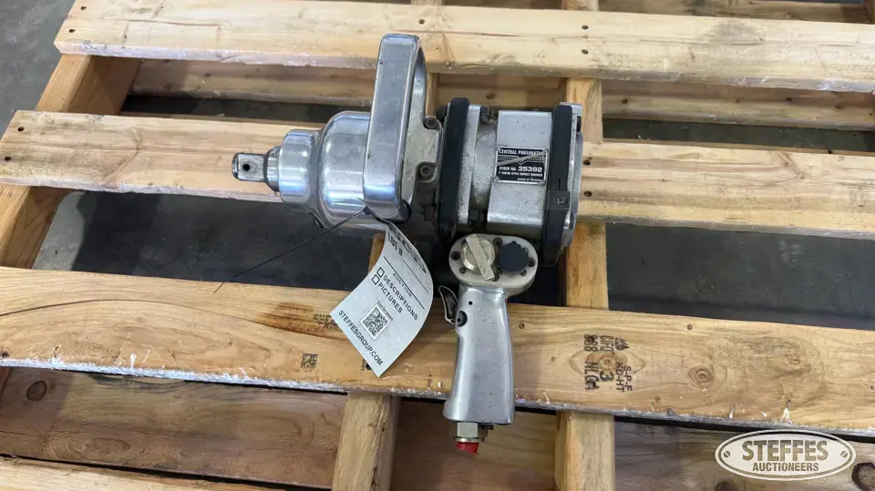 Central Pneumatic 35392 Air Tools and Compressor