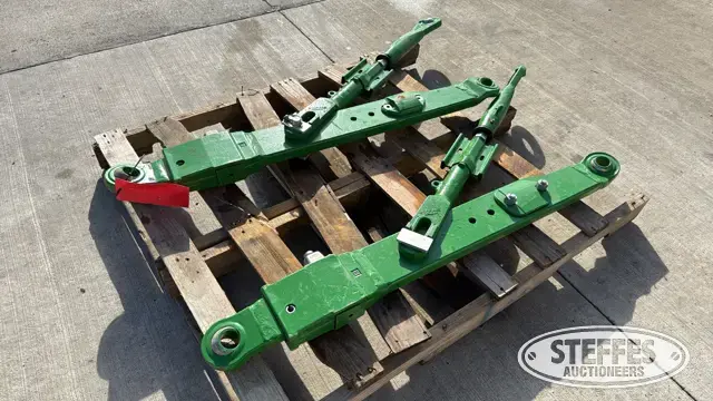 John Deere 3 pt. arms
