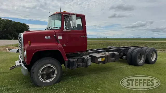 1981 Ford 8000