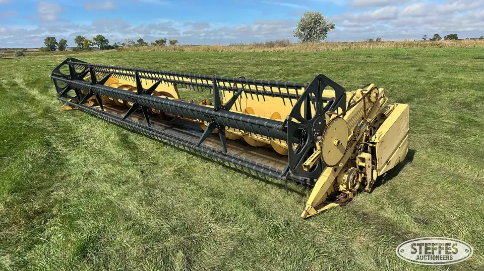 1992 New Holland 973 Rigid Head