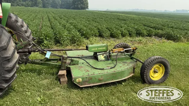 John Deere 307