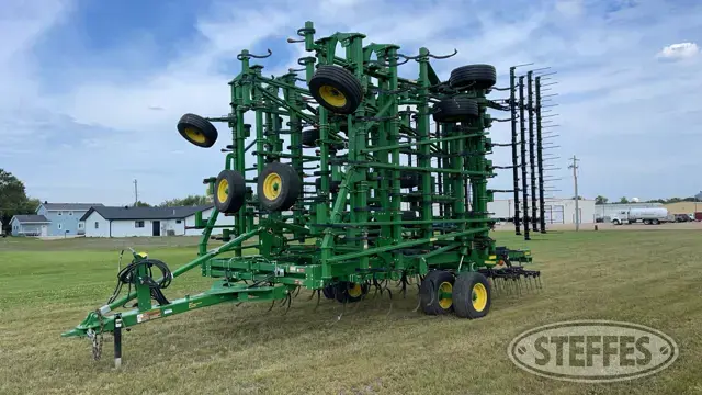 2019 John Deere 2230