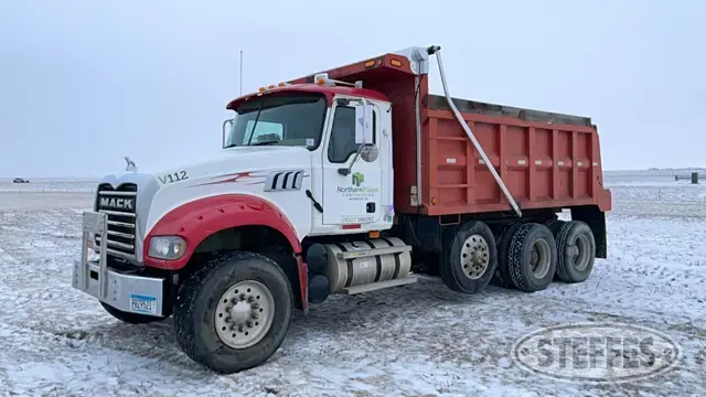 2007 Mack CTP713 Granite